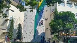 Latihan rutin mingguan Wall Climbing UKM MAHAPEKA UIN Bandung di area Kampus, Senin (2/6/2025)
(Sumber Foto: Anisa Triani/Kala Moeda)