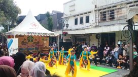 Angkatan Muda Siliwangi (AMS) Menggelar acara bertajuk Pencak Silat on The Street di Jalan Braga, Kota Bandung, Minggu (1/6/25) (Sumber Foto: Anisa Triani/Kala Moeda)