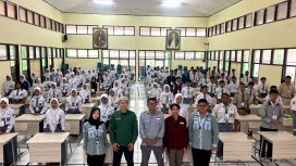 Peserta Youth Leadership Camp (YLC) OSIS SMK se-Jawa Barat pada Sabtu, (27/12/12) (Sumber foto : dokumen pribadi)